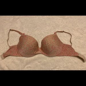 Victoria’s Secret Bra. 32DD. Demi Style.